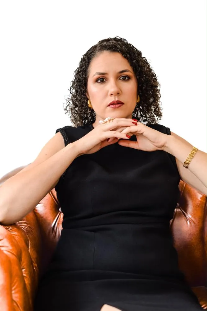 Mariany Freire: da advocacia associada ao escritório próprio, uma trajetória construída com conhecimento e propósito